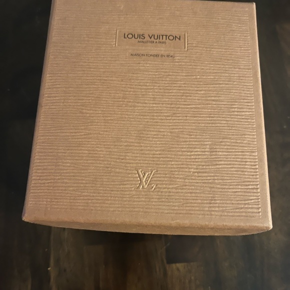 Brand new in box Louis Vuitton dog leash - Picture 2 of 5